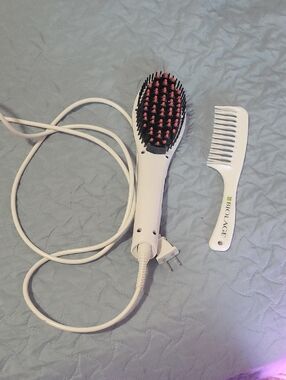 Brush Hair Straightener & Comb